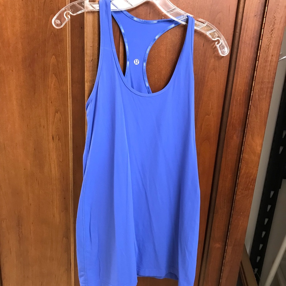 Lululemon workout top